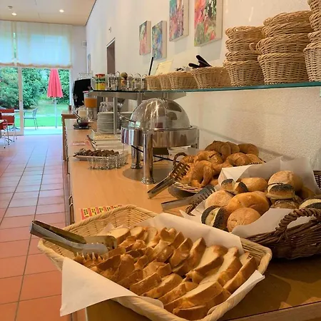 Parkhotel Emmaus - Casa Rustico Hotel 2*