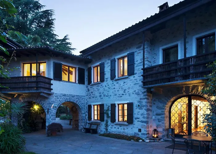 Ξενοδοχείο Parkhotel Emmaus - Casa Rustico Ασκόνα